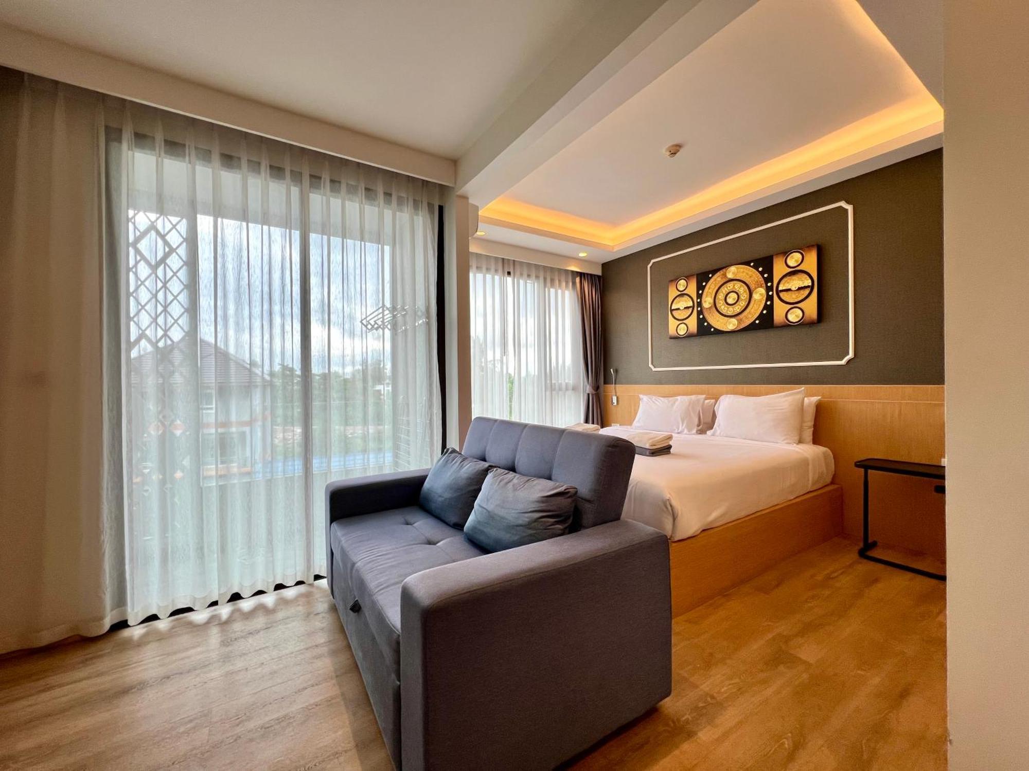 Aristo 2 Phuket By Resava Aparthotel Exterior photo